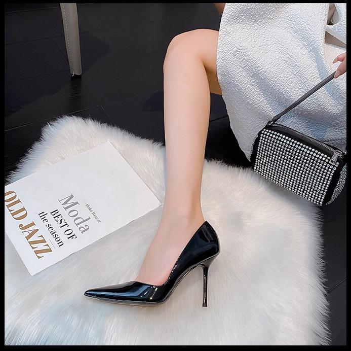 

Французские туфли на высоком каблуке, остроносые туфли-стилеты, женские, 2025 весна и осень, новый темперамент, красивые туфли-лодочки на шпильке, женские ш 34 чёрный