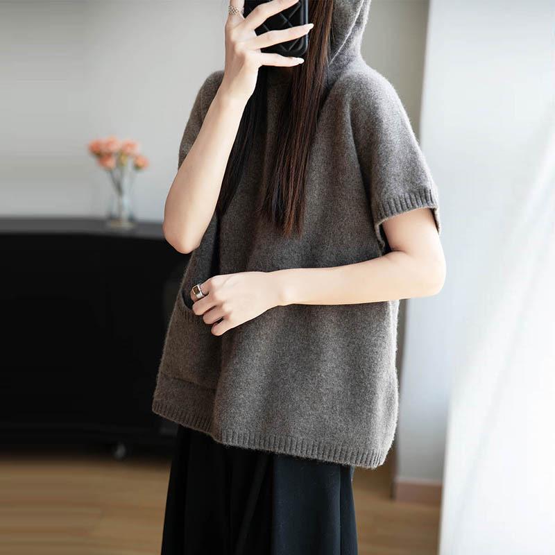 Early Autumn Women's Hooded Vest: 100% Pure Wool, Seven-Stitch, Short Sleeve, Pocket Design, Layering Sweater