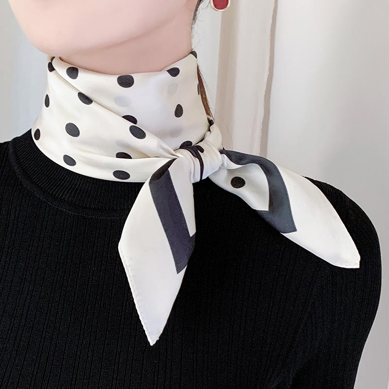 Silk scarf small square scarf women's scarf neck cover neck French winter early spring versatile Korean version decorative scarf neck protection scarf