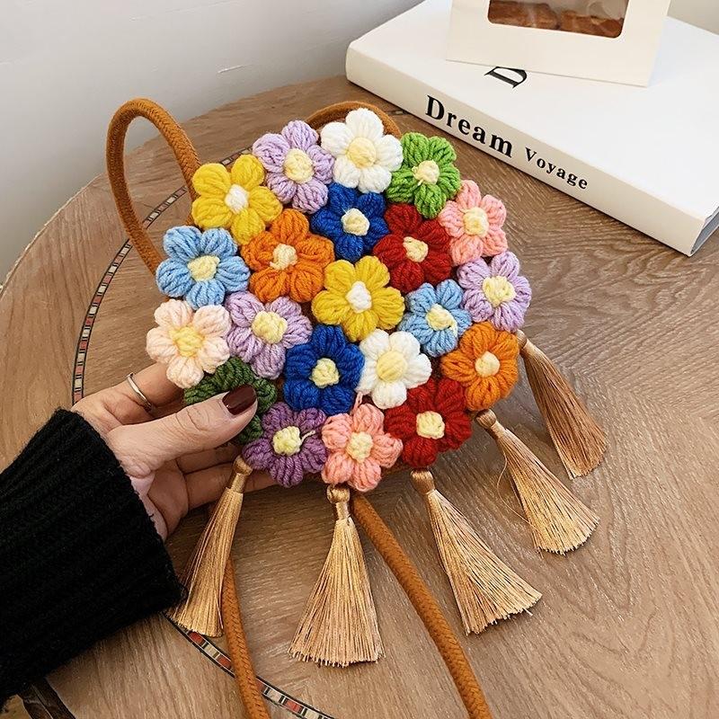 

Handcrafted Woven Tassel Bag With Unique Chinese Embroidery For Stylish Crossbody Use