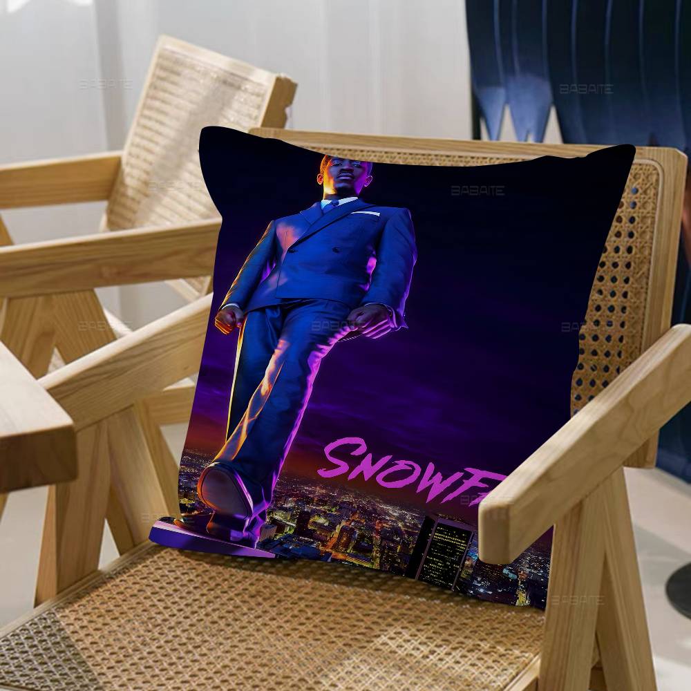 Snowfall Vintage Anime Cushion Cover Polyester Sofa Cushions Decorative Throw Pillows Home Decoration Pillowcover