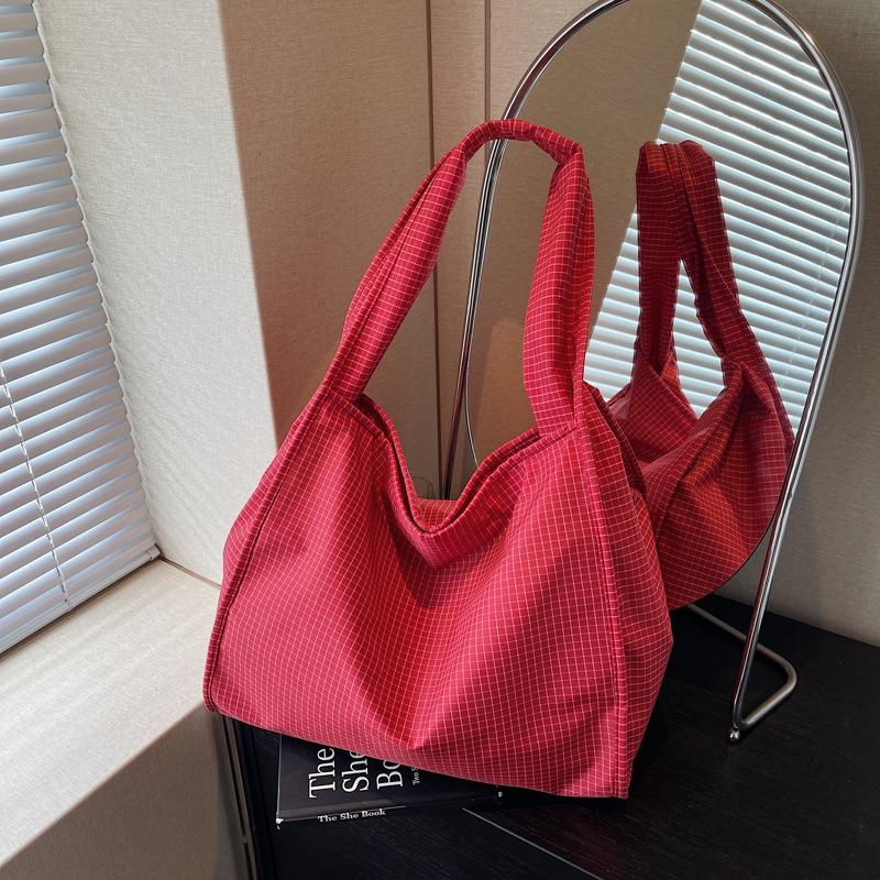 

Повседневная сумка-тоут большой вместимости, женская новая модная клетчатая сумка, нишевая универсальная сумка на плечо/подмышку бордовый