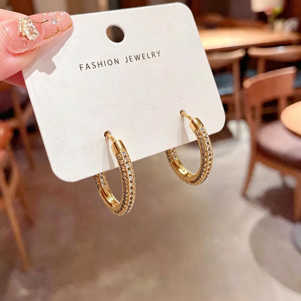 Elegant Geometric Zircon Round Earrings for Women - Luxurious, Exquisite, and Stylish Ear Ornaments