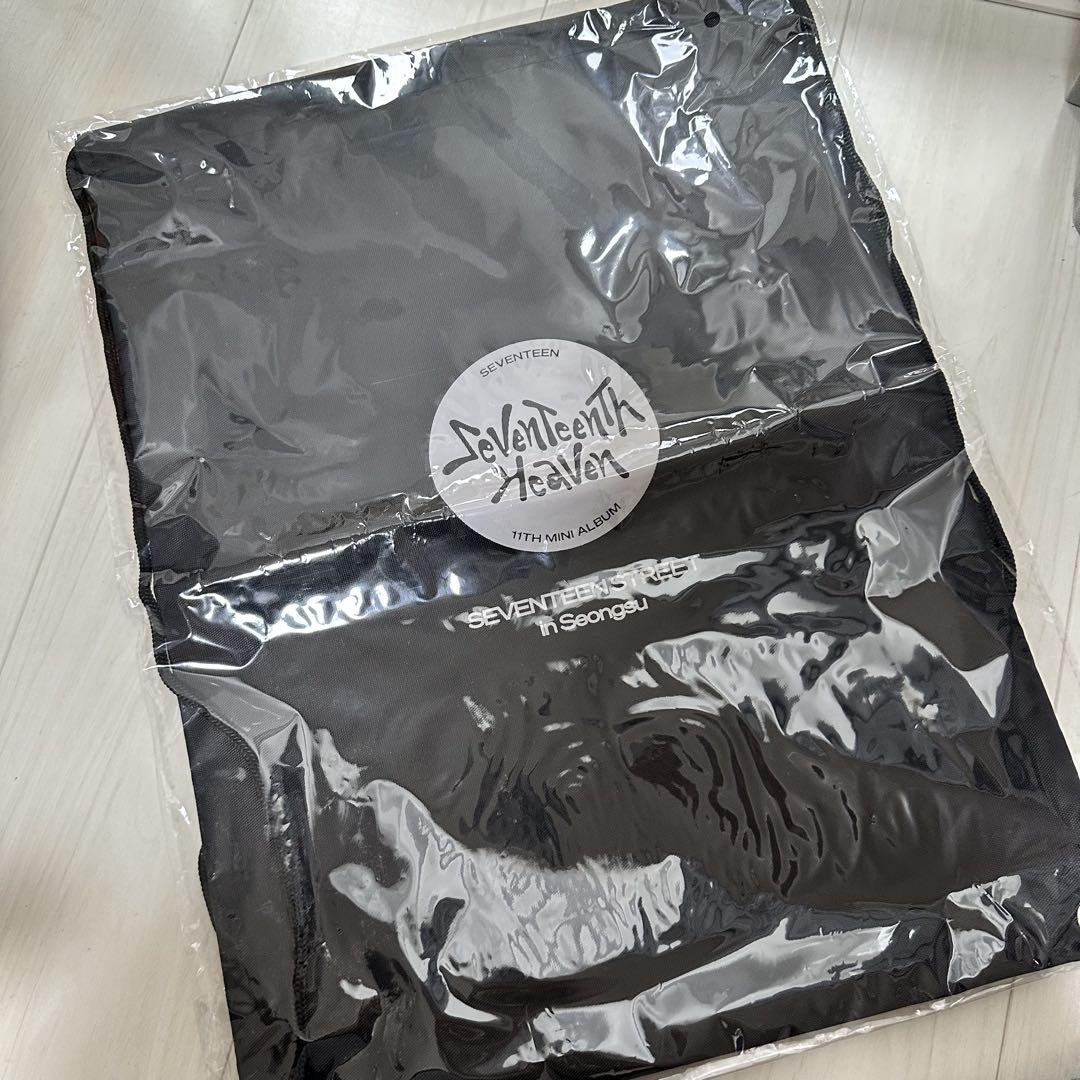 

[USED] SEVENTEEN STREET knapsack (not for sale)