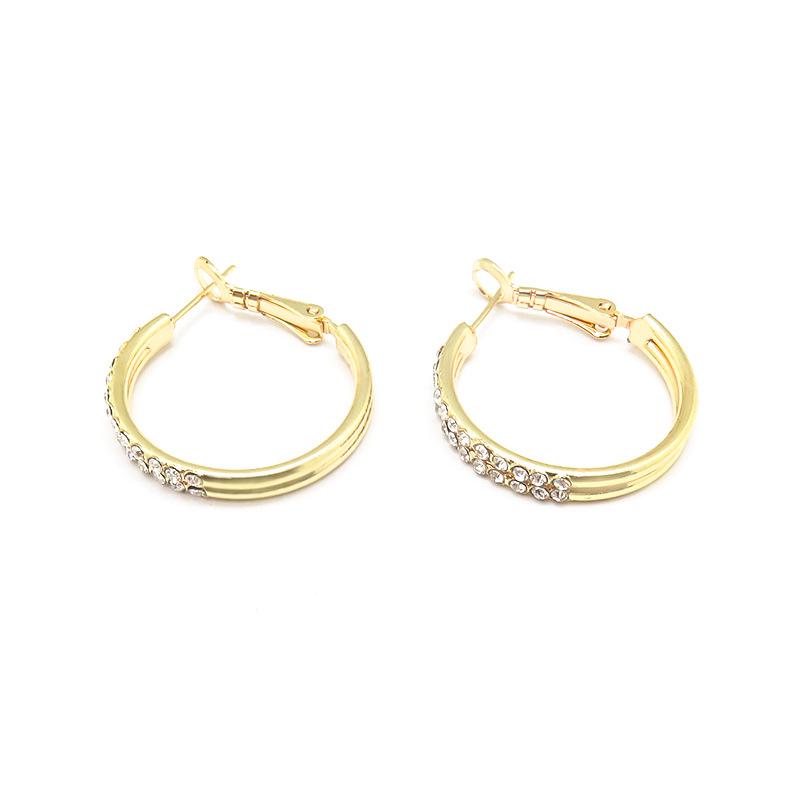 

Новый летний японский и корейский двухслойный дизайн, инкрустированный бриллиантами и модными нишевыми высококачественными пряжками для ушей, легкий и роскошный, универсальный