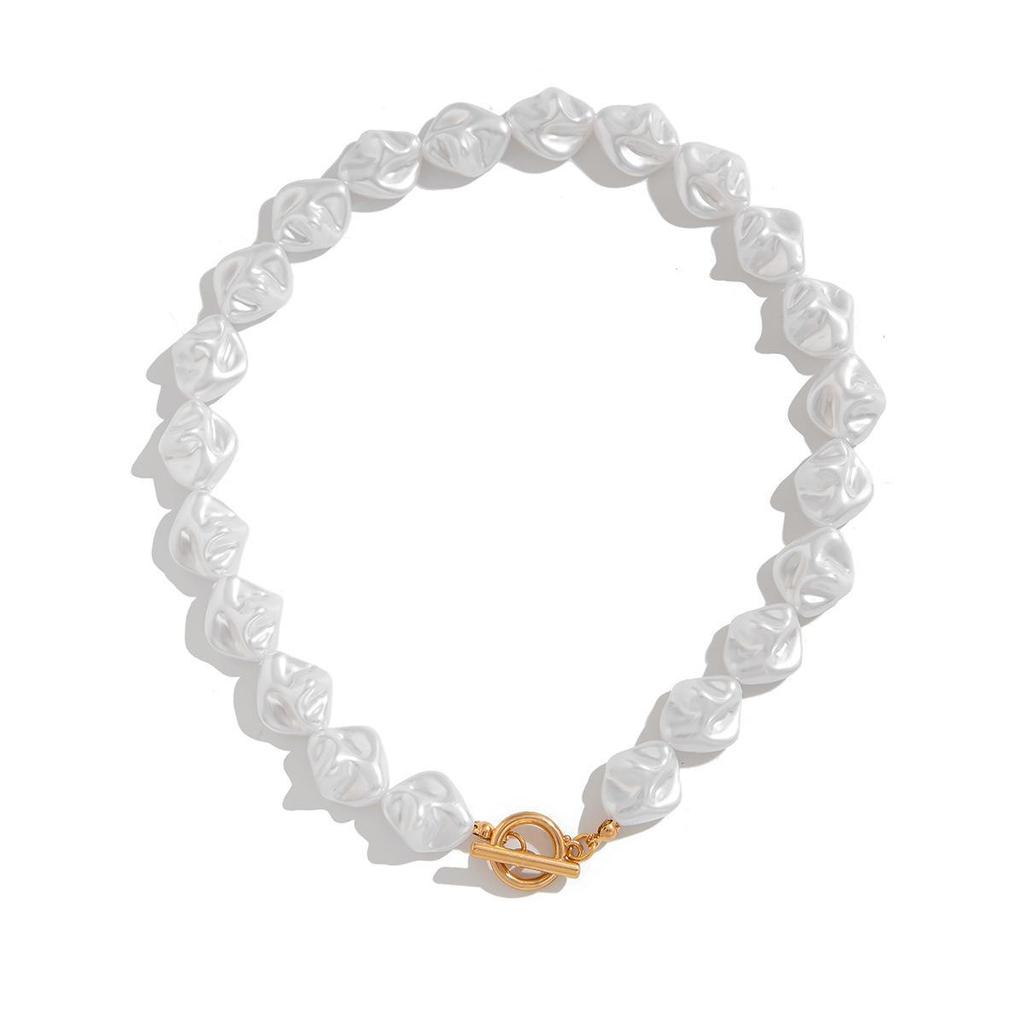 European & American Irregular Pearl Necklace: Luxurious Metallic Clavicle Chain Set