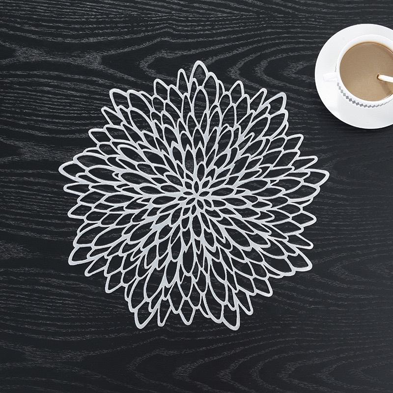 Tischset Bronzierte PVC Platzmatte Hohle Isolieruntersetzer Pads Tisch Schüssel Zuhause Weihnachtsdeko Hitzebeständig