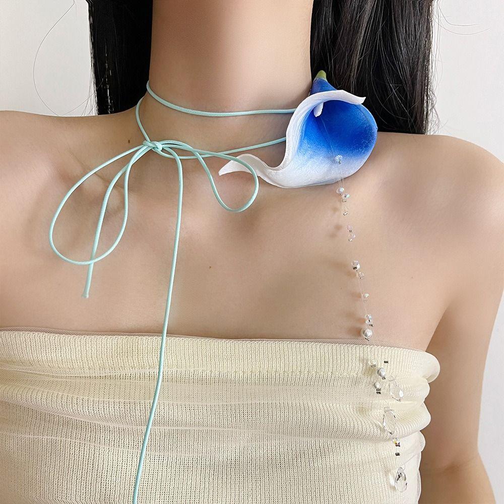 Exaggerated Flower Necklace Wax Rope Floral Clavicle Chain Personalized Flower Choker  Photograph