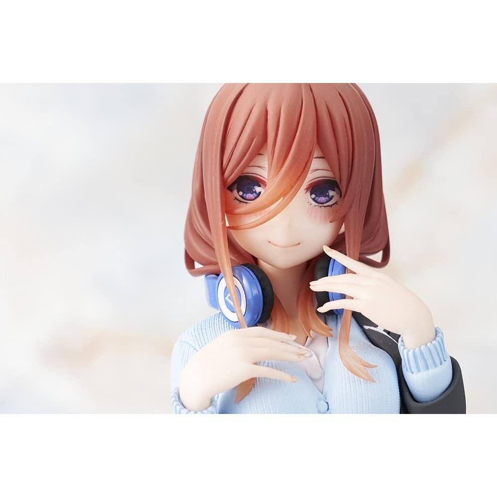 TAITO Quintessential Quintuplets Coreful Figure Miku Nakano School Uniform Ver