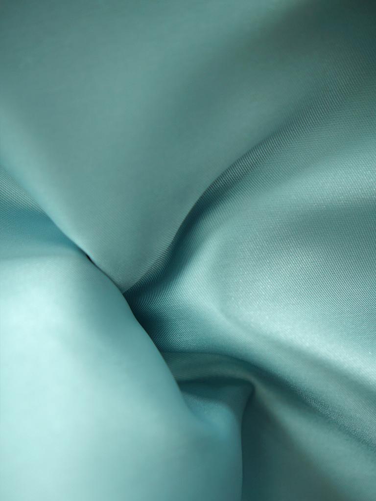 Thick high-quality solid-color heavyweight Mikado fabric suitable for wedding dresses formal gowns and designer clothing fabrics