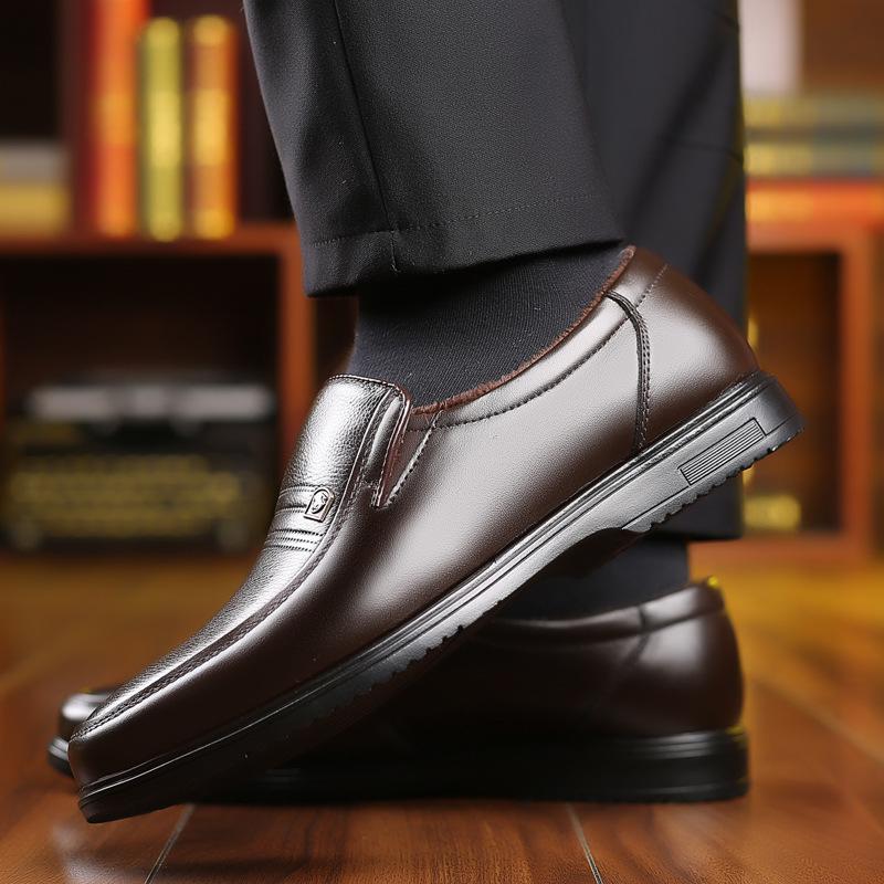 Cotton shoes men's shoes winter leather business dress casual plush warm middle-aged and elderly dad two cotton leather shoes men
