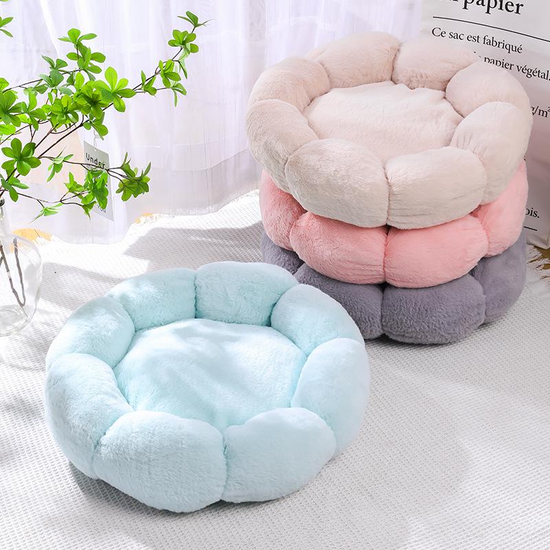Warm All-Season Enclosed Pet Bed for Cats & Dogs