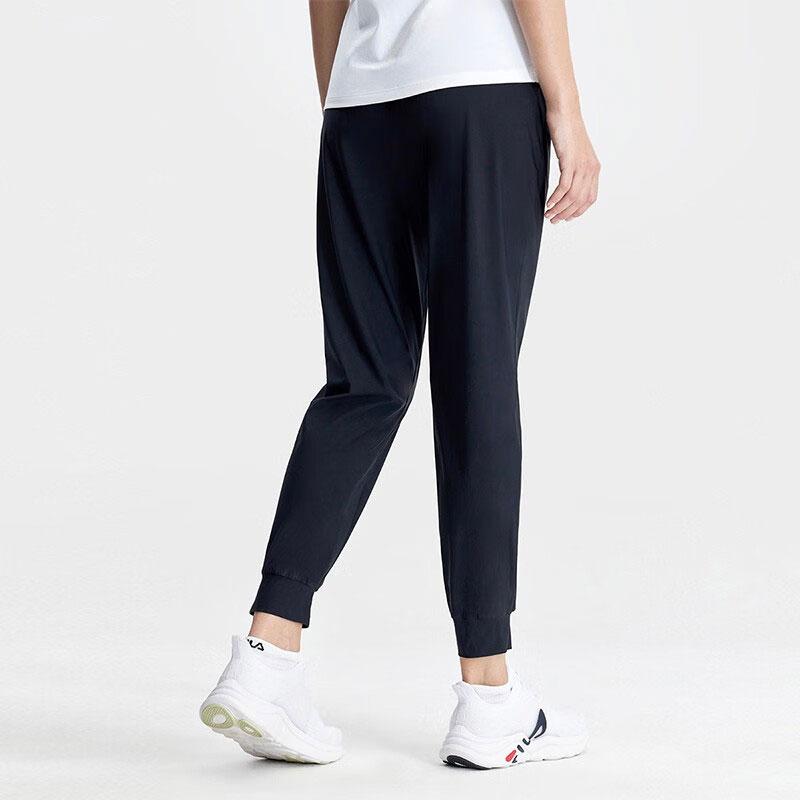 FILA Solid Color Knitted Lightweight Jogger Pants Women bottoms Deep-Black A11W321609FBK