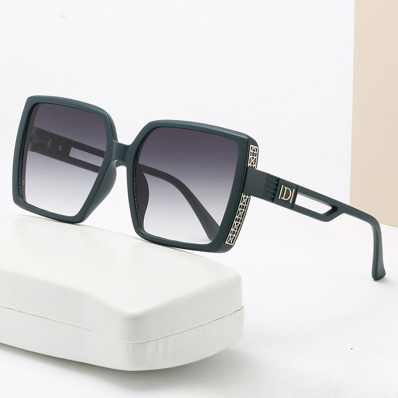 

Солнцезащитные очки Square Box с буквой D Tik Tok Fashion Trend Интернет-солнцезащитные очки знаменитостей с ультрафиолетовым излучением.