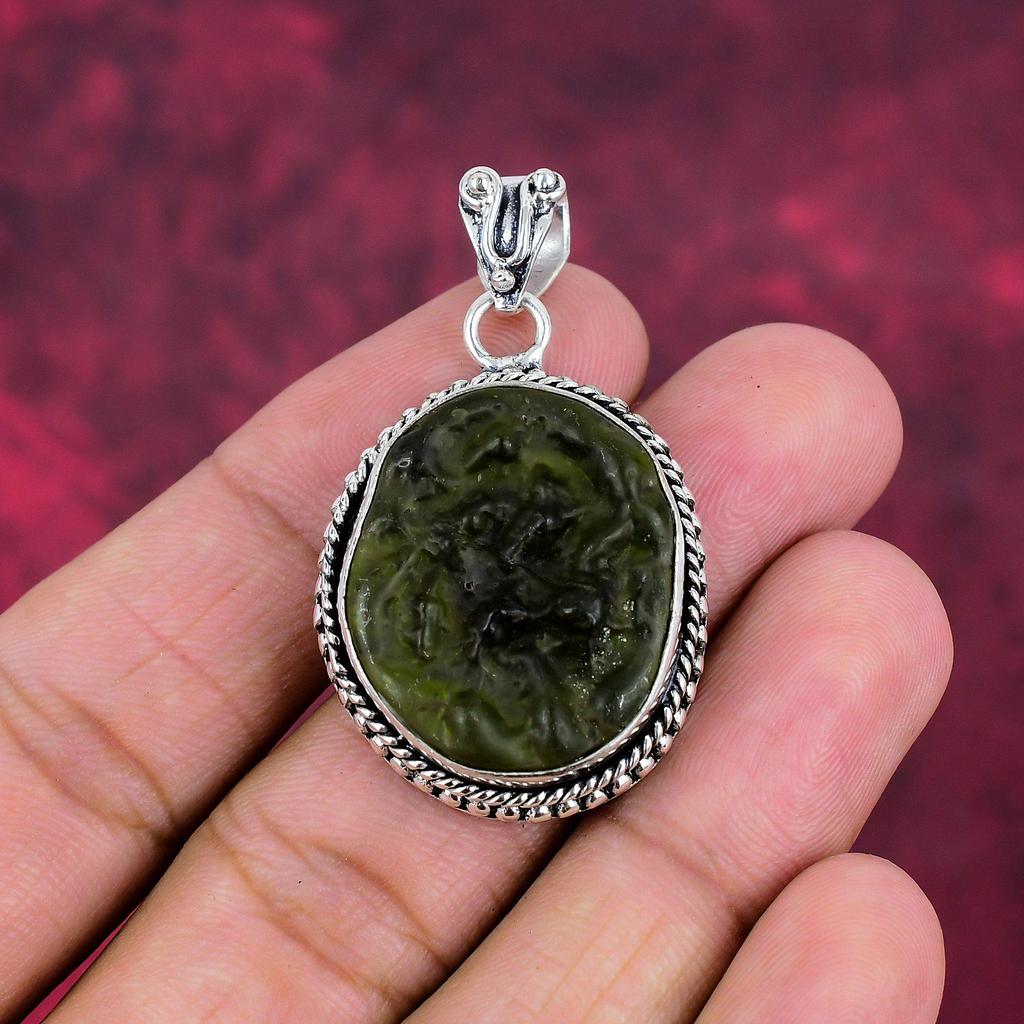 Pendentif Moldavite, Bijoux en Argent Massif 925, Pendentif en Pierres Précieuses, Cadeau pour Elle Bijoux Délicats Faits Main