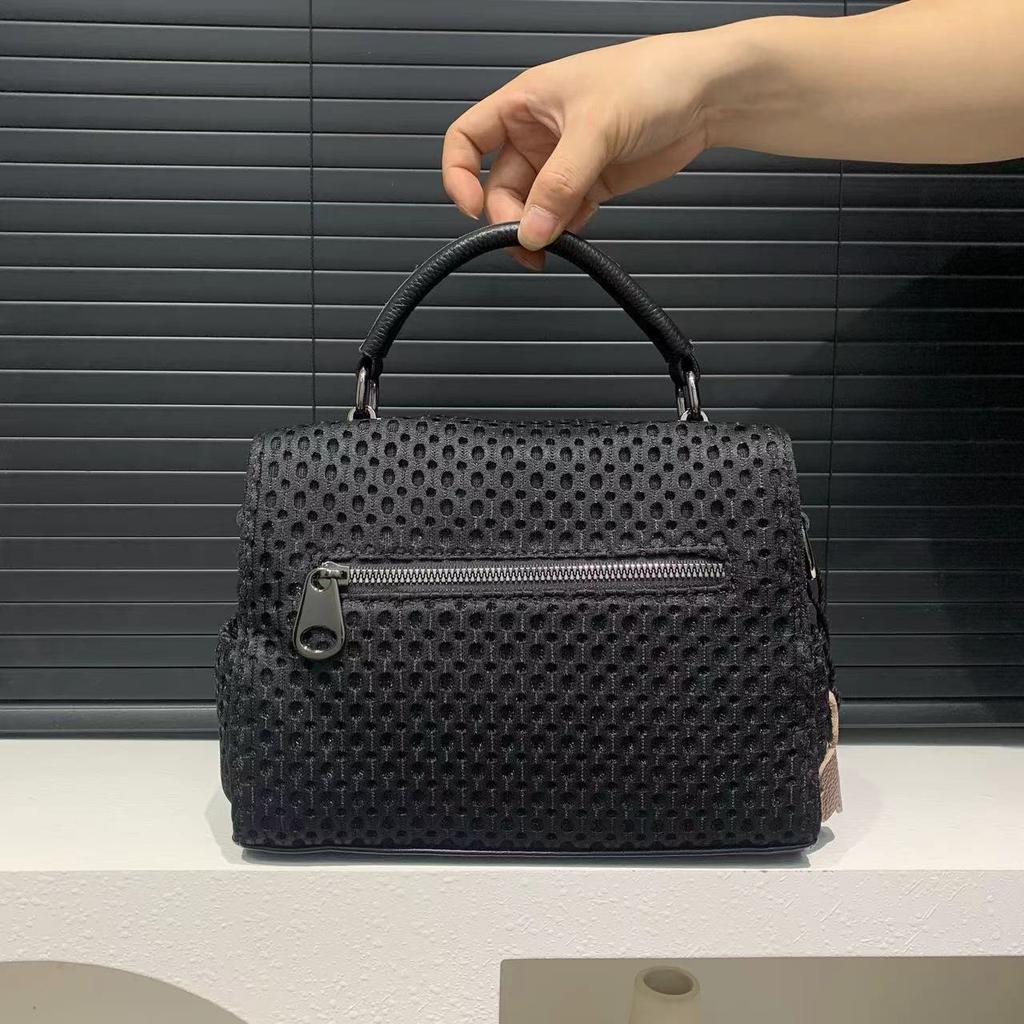 Women'S Mesh Shoulder Bag Large Capacity Splicing Rivet Crossbody Handbag
