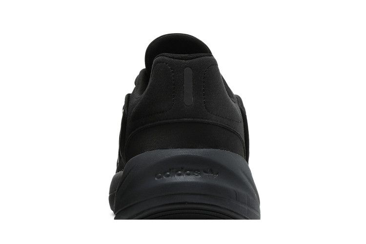 Unisex Sneakers Adidas Ozelia Triple Black Core Black/Core Black/Carbon
