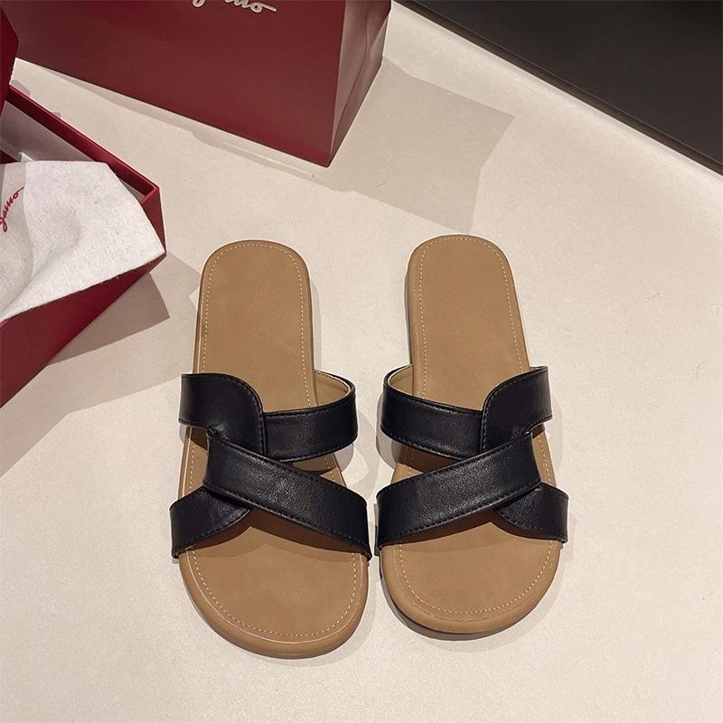 Shoes Cross with Slippers Women's Summer 2025 New French Retro Style Casual Flat Beach