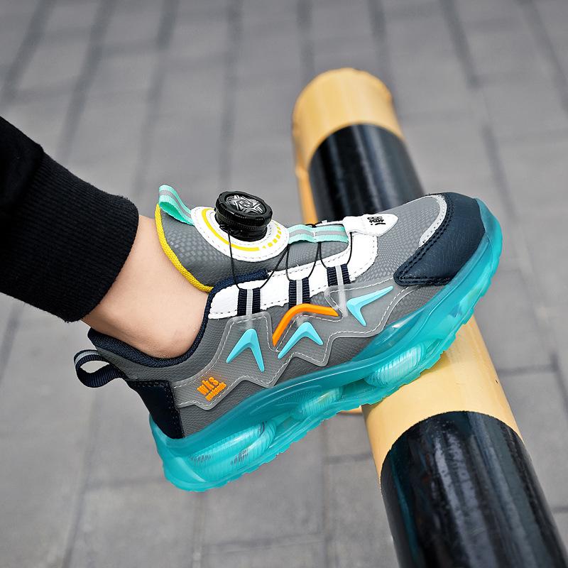 Boys sneakers spring and autumn buttons 7 lightweight shoes boys year old running new shoes older children soft soles 2025 children