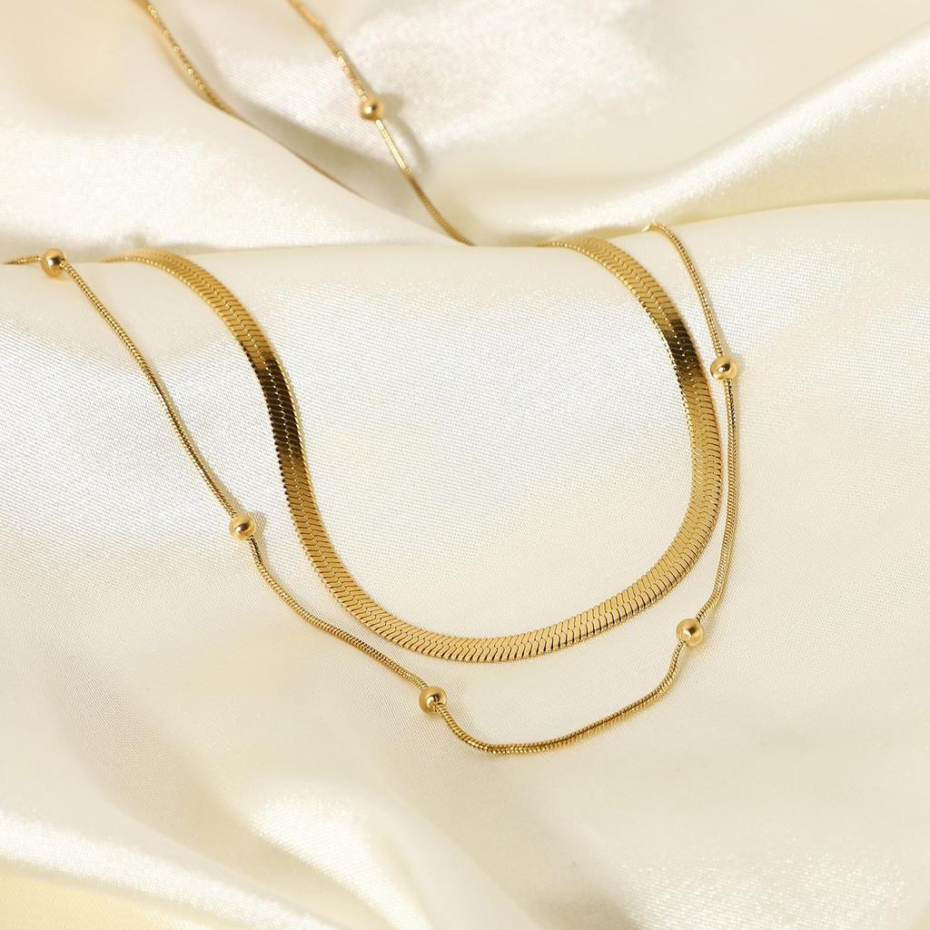 Módní lesklý lehký luxusní náhrdelník pro ženy