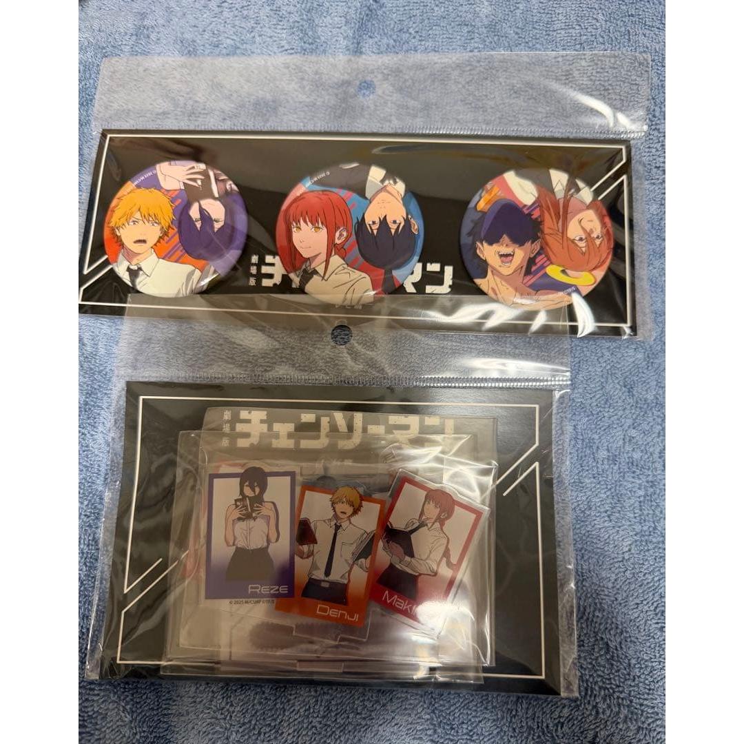 Used Chainsaw Man Bookstore Acrylic Stand Can Badge Bulk Sale