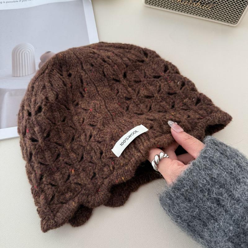 New Autumn and Winter 100% All-wool Crochet Knitted Hat, Women's Hollow Lace Niche Design Bag Head Wool Hat