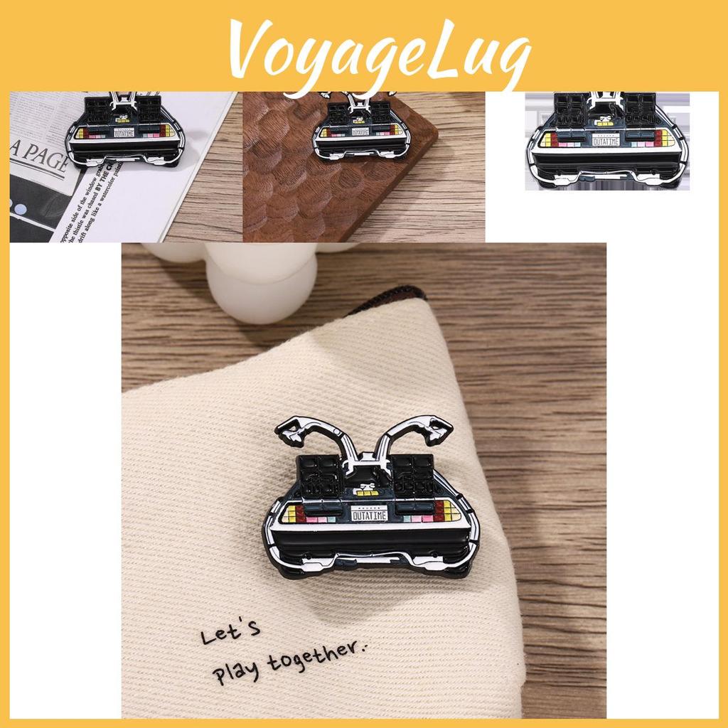 Vintage Retro Alloy Time Machine Brooch For Sci-fi Movie Enthusiasts With Geometric Design