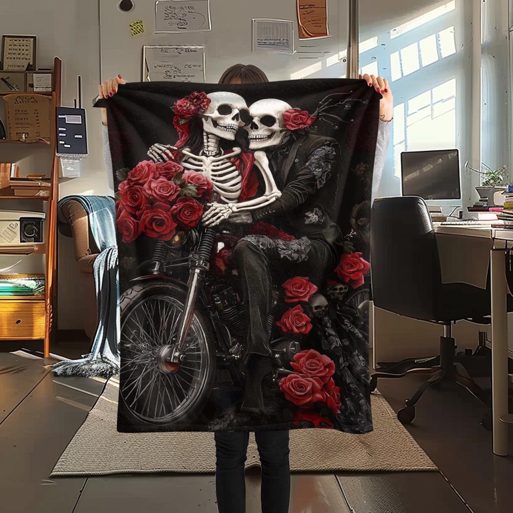 1Pc Skull Couple Print Flannel Blanket, High quality Comfortable for All Seasons, Home Decor, Warmth and Comfort, Perfect for Christmas Gifts