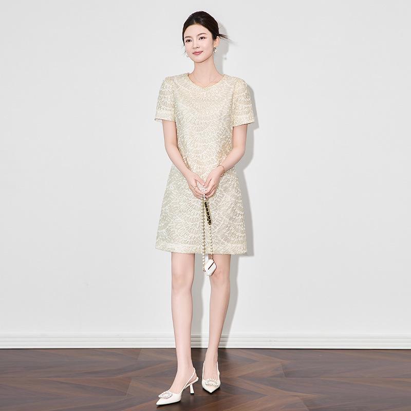 

Летнее платье для похудения для женщин - Высококачественная органза с вышивкой перьями воробья Medium абрикосовый