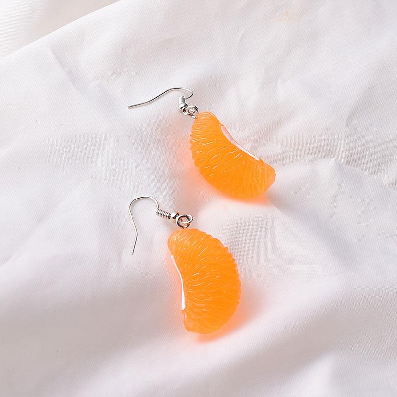 Boucles d'oreilles pendantes Orange pour femmes, 1 paire, Design Simple, doux, drôle, fruits pelés, goutte d'eau, bijoux de fête, vente en gros