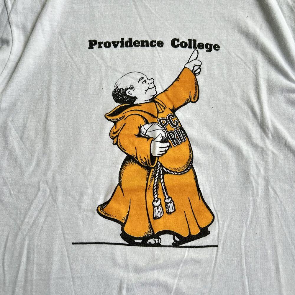 Vintage 80s Providence Friars Basketball Collegiate Unisex T-Shirt XXXXL