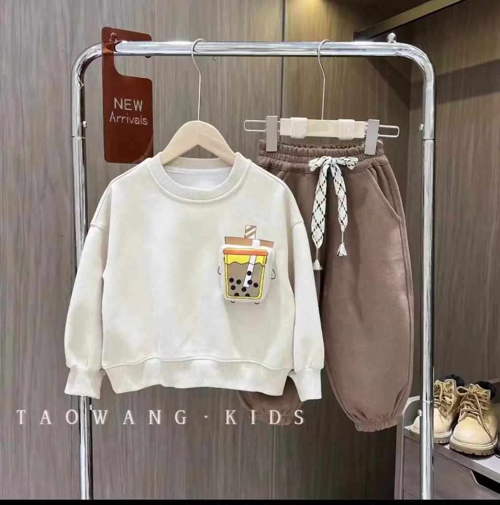 3D Milk Tea Print Family Sweatshirt Set for Fall/Winter: Matching Parent-Child Outfits for Mom-Daughter and Mom-Son