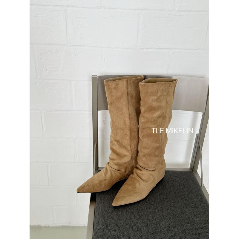 Retro semišové tenké boty s plochou podrážkou a špičatou špičkou dámské boty 2025 podzim a zima nové stohované boty vysoké jezdecké boty
