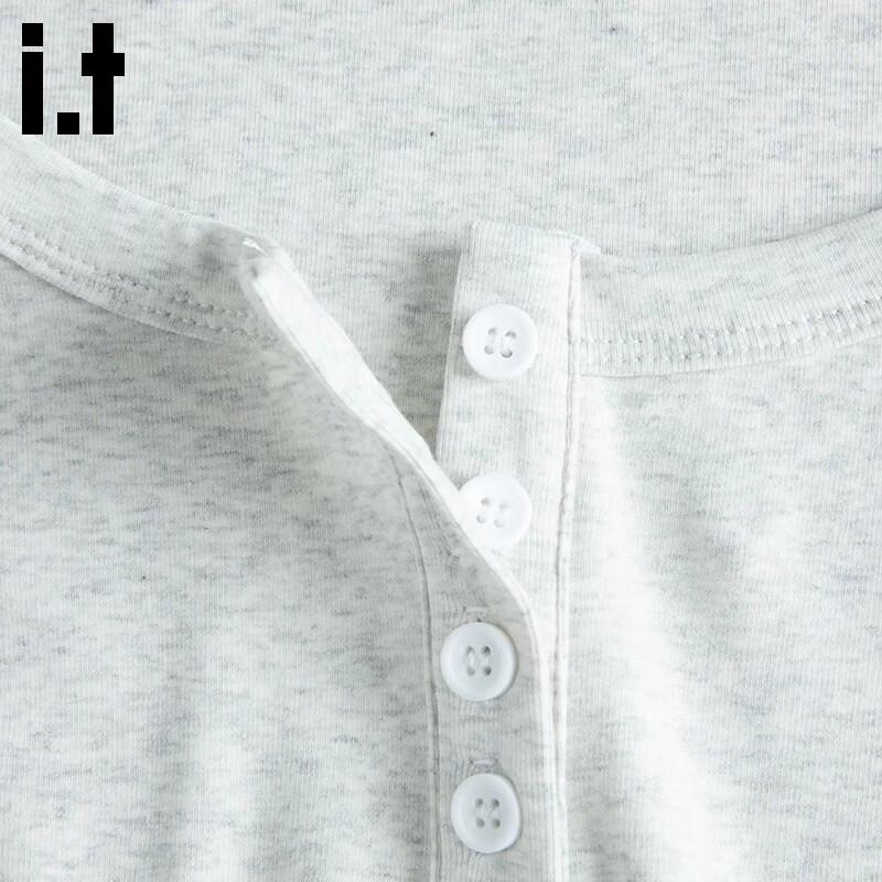 :CHOCOOLATEit Women's Slim Fit Short Sleeve Round Neck T-Shirt