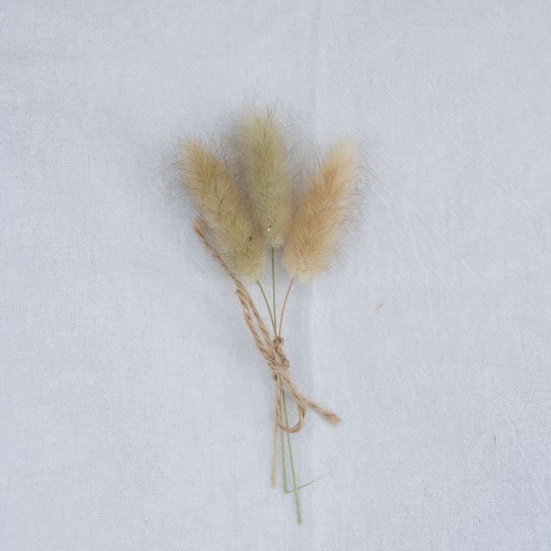 Handcrafted Mini Natural Dried Flower Bouquet 1Pcs Groomsmen Buttonholes for Wedding Bridesmaid Corsage Rustic Decor