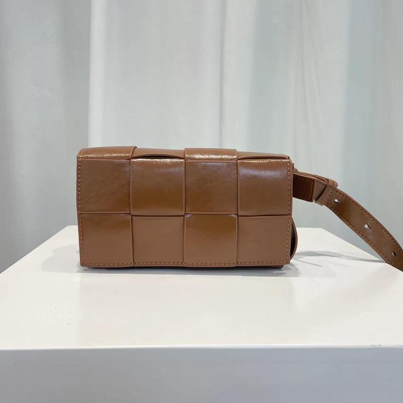 Leather woven clutch bag women's breast bag waist bag chain small bag mini crossbody spring new urban simplicity