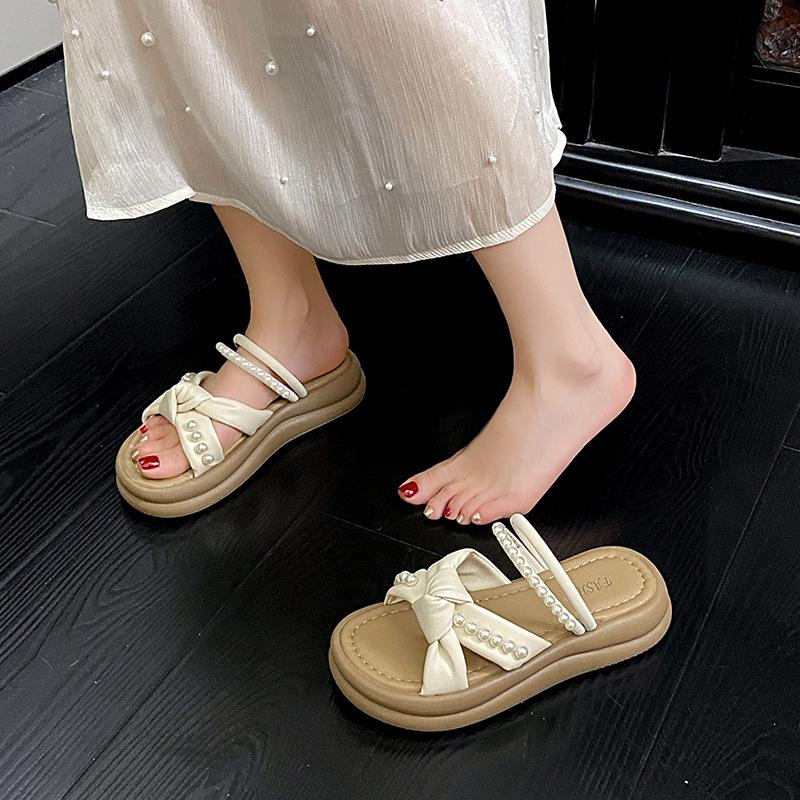 French pearl platform women's cool slippers women's summer wear 2025 new models with skirts fashionable pregnant women's flip