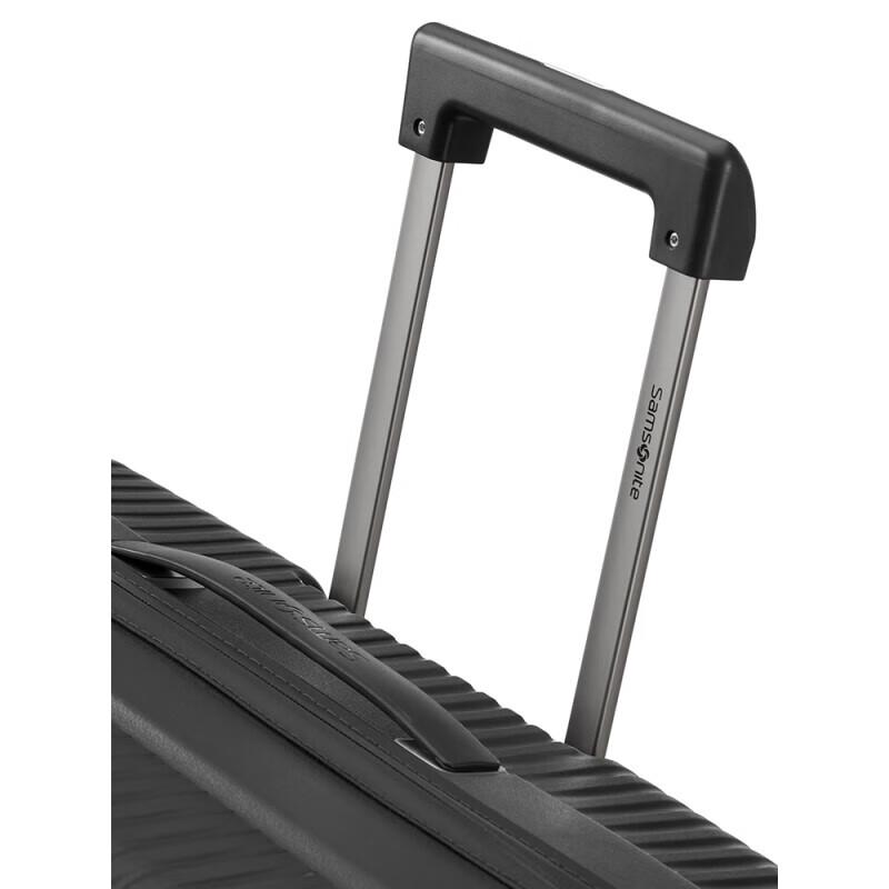Samsonite HI-FI Spinner Luggage