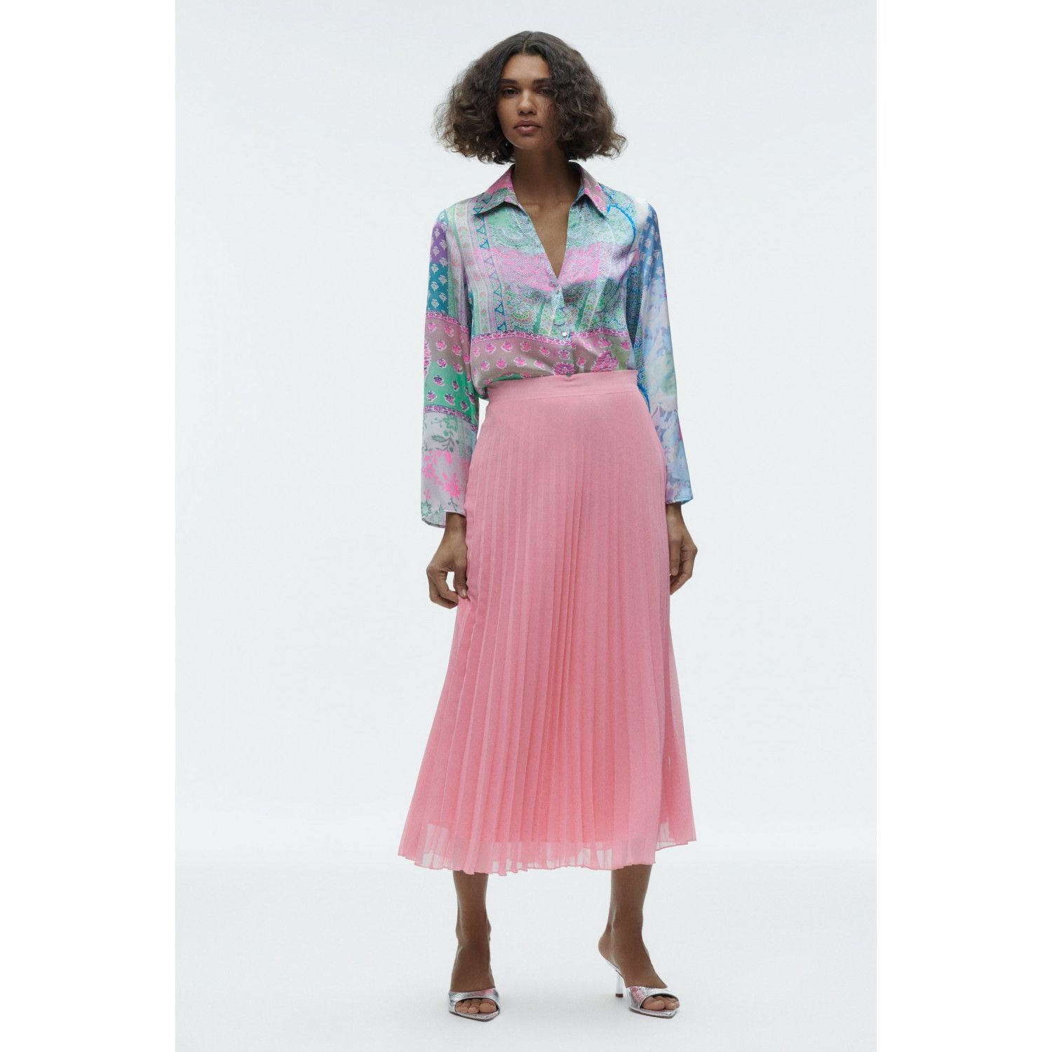 

PATCHWORK PRINT SHIRT