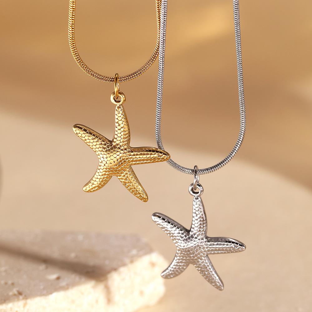 Stainless Steel Star Shell Pendant Necklace – Elegant and Personalized Women's Fashion Accessory