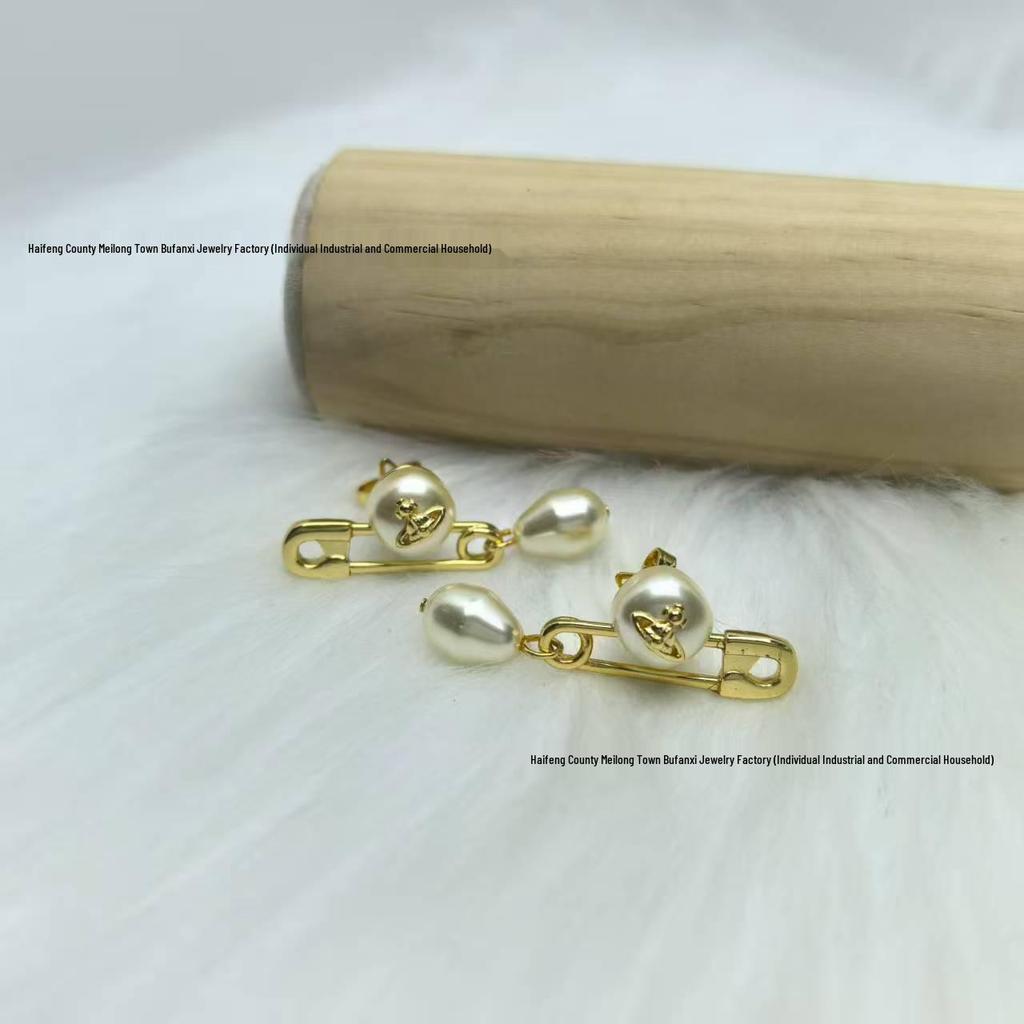 Empress Dowager Baroque Pearl Saturn Brooch Necklace & Earrings Set: Light Luxury Fashion Clavicle Chain