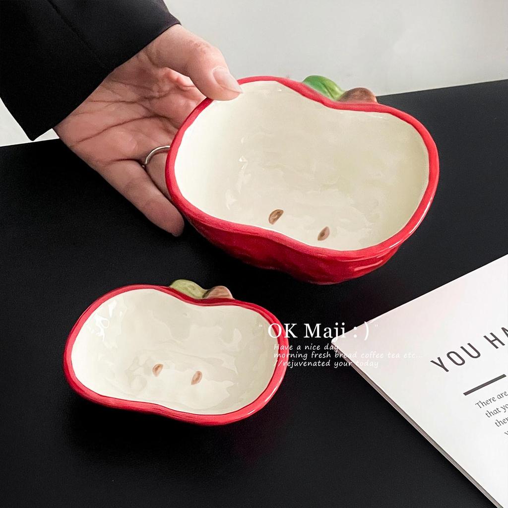 Charming Ceramic Apple Bowl - Adorable Cartoon Design, Perfect for Rice, Yogurt, and Desserts.