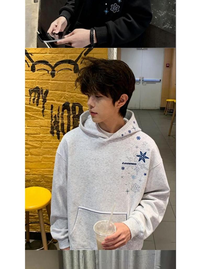 Unisex Retro Snowflake Embroidered Hooded Sweatshirt - Casual Loose Fit for Autumn/Winter