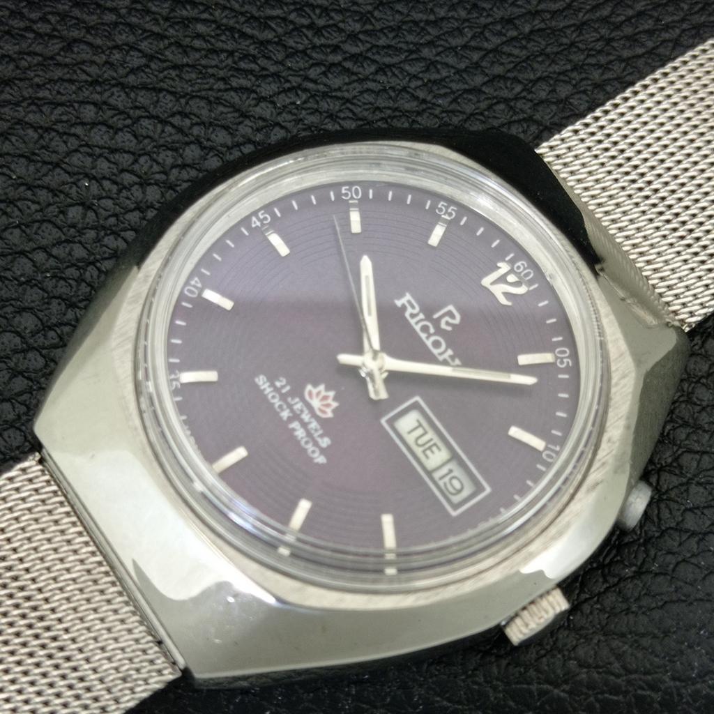 VINTAGE RICOH R31 AUTOMATIC JAPAN MENS PURPLE COLOR DIAL WATCH a709217-1