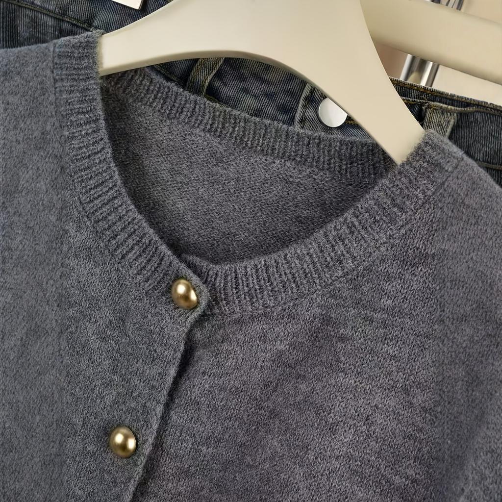 Autumn and winter new fashion short-sleeved knitted cardigan women's versatile crew neck button sweater jacket platform supply chain