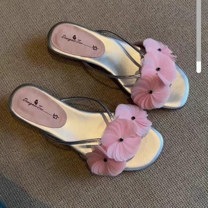 

French Floral Genuine Leather Flat-bottomed One-line Women s Summer Flip-flops and Muller Flip-flops on The Outside 40