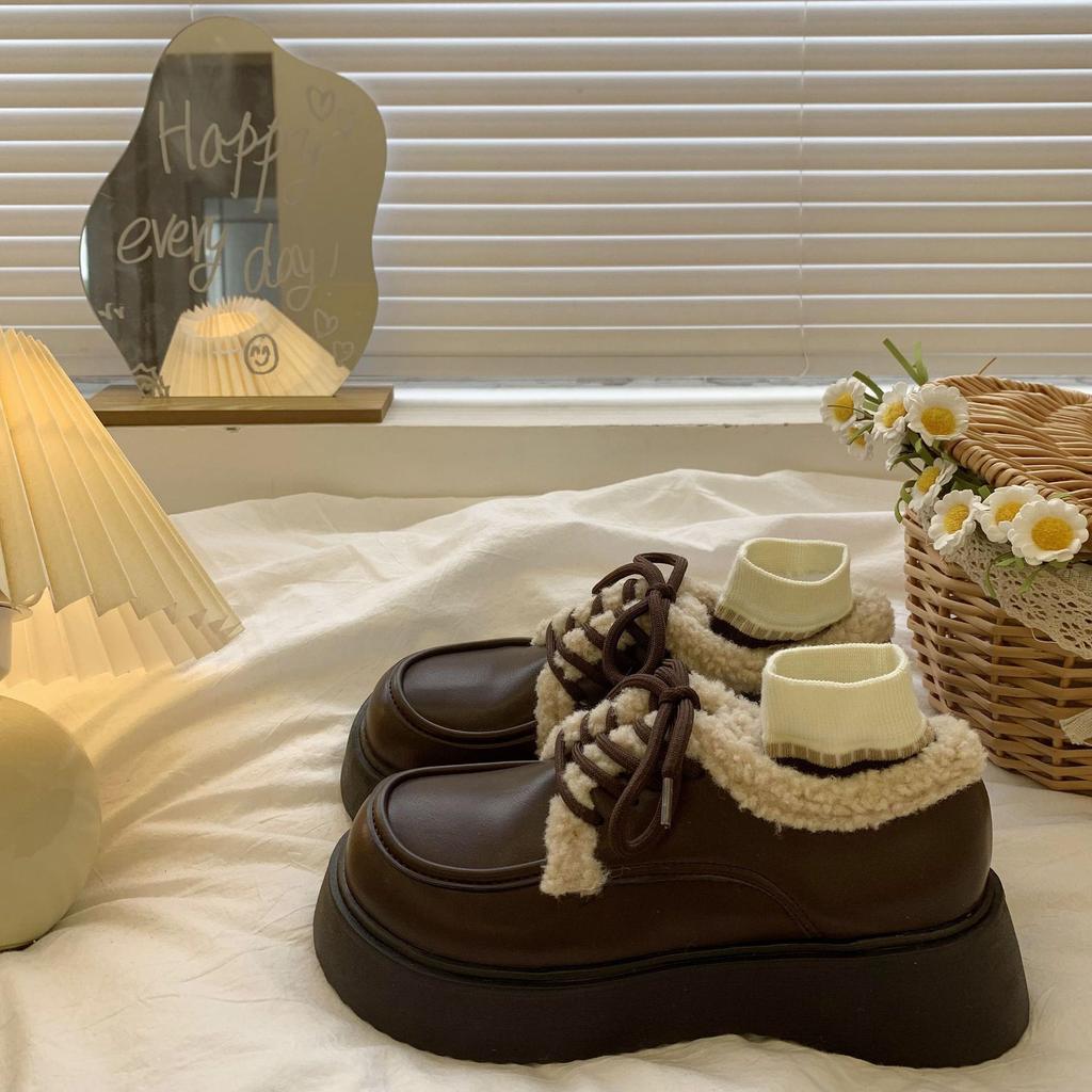 Großer Kopf brauner Samt warm kleine Lederschuhe Damen Winter 2025 neu retro britischer Stil vielseitig Muffin dicke Sohle