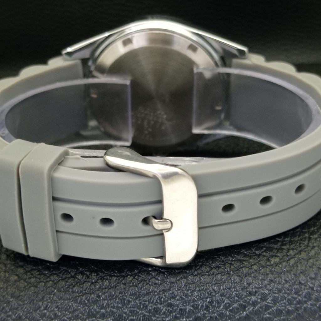 REFURBISHED SEIKO 5 AUTOMATIC MENS WATCH JAPAN MADE GREY DIAL CUSTOM a440013-2 QV90-a440013