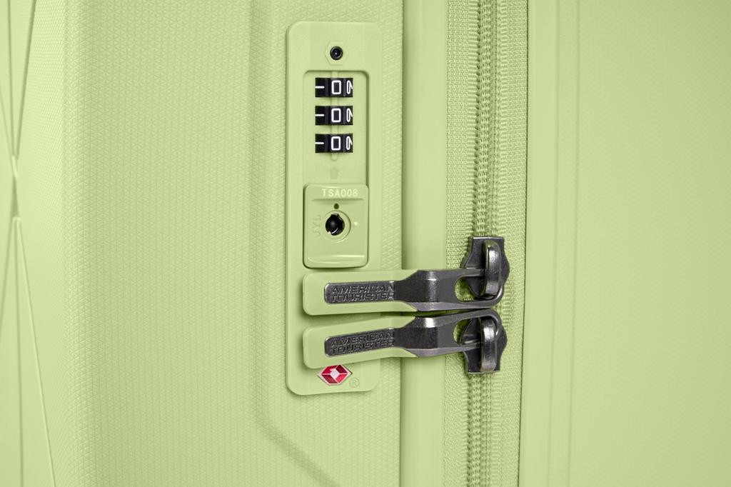 Valiză Argyle Spinner acceptată TSA Frozen Matcher mărime unică [American Tourister] 55/20 de cabină