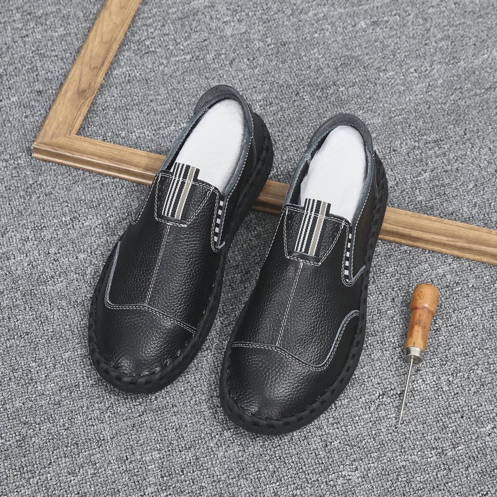 Men's Genuine Leather Slip-On Loafers: Soft-Soled, Non-Slip Driving Shoes for Spring & Autumn.